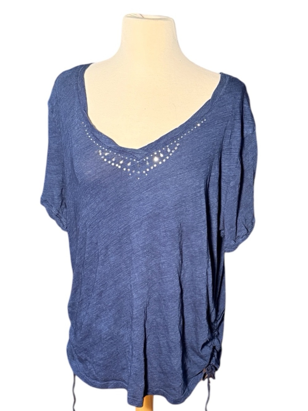Gloria Vanderbilt Navy Blue Slub Cotton Embellished V-Neck Top with Side Ruching